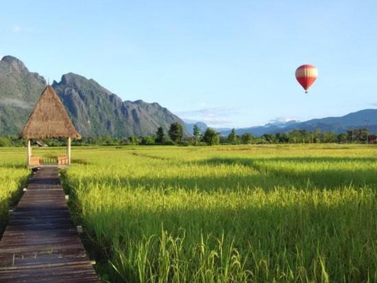 Consiana Hotel Vang Vieng Exteriér fotografie